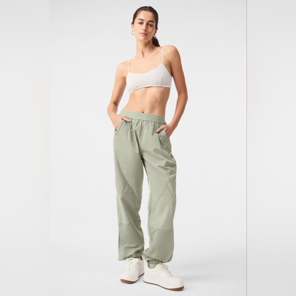 Alo Yoga Mixed Media Reinvention Jogger Limestone Size XXS